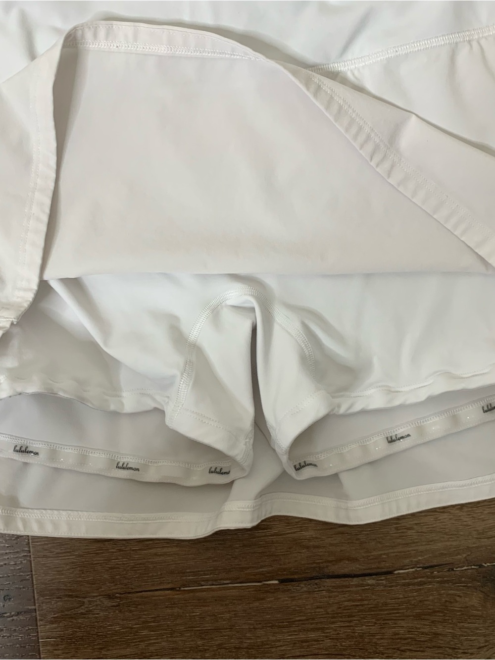 Lululemon womens play off the pleats skirt 12 - Picture 3 of 9